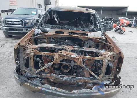 2015 Chevrolet Silverado 1500 1Lt z USA, uszkodzony, nr VIN 1GCRCREC8FZ204541